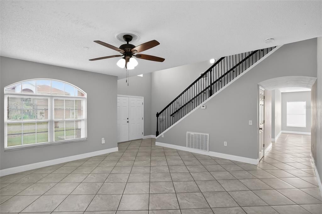 For Sale: $299,000 (4 beds, 2 baths, 2847 Square Feet)