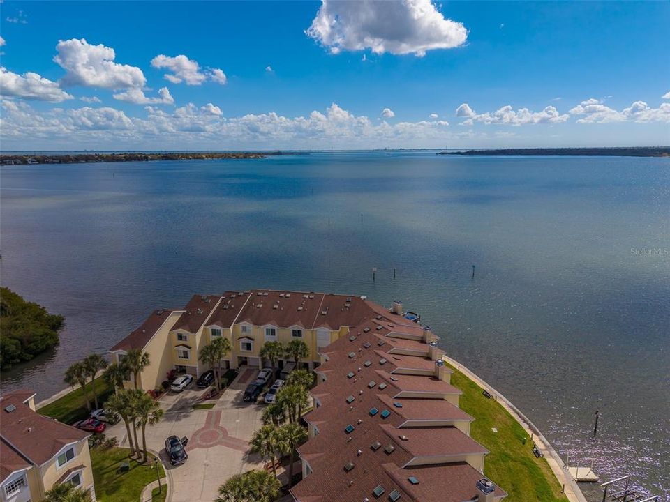 En Venta: $725,000 (4 camas, 3 baños, 2258 Pies cuadrados)