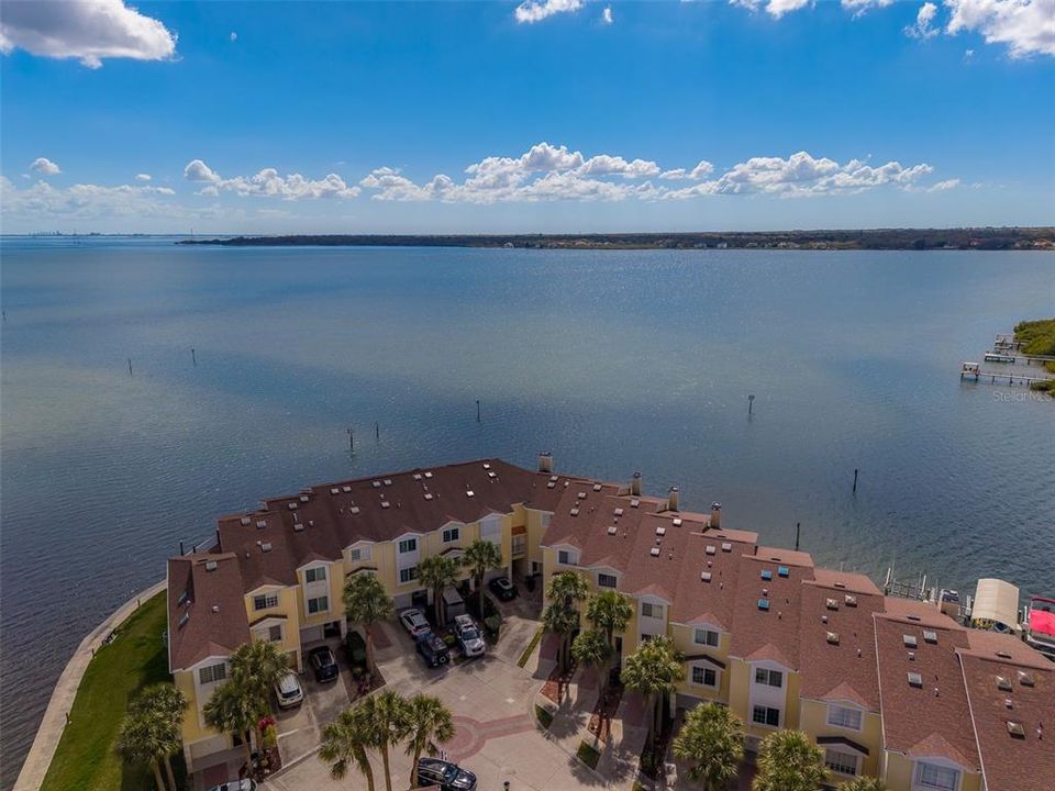 En Venta: $725,000 (4 camas, 3 baños, 2258 Pies cuadrados)