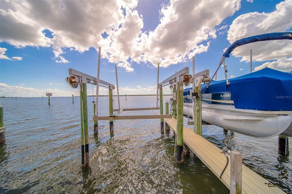 En Venta: $725,000 (4 camas, 3 baños, 2258 Pies cuadrados)