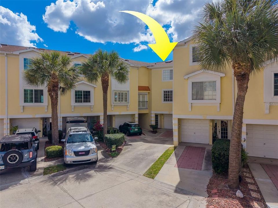 En Venta: $725,000 (4 camas, 3 baños, 2258 Pies cuadrados)