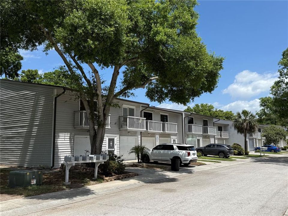 Activo con contrato: $134,900 (2 camas, 1 baños, 1190 Pies cuadrados)