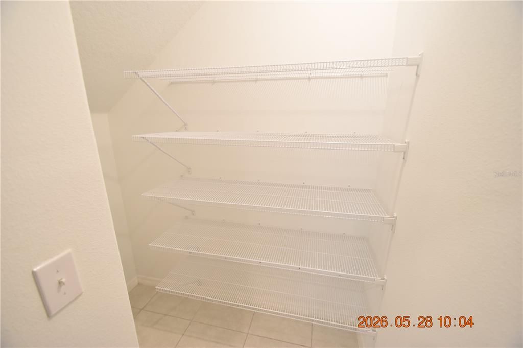В аренду: $3,000 (6 спален, 3 ванн, 3431 Квадратных фут)