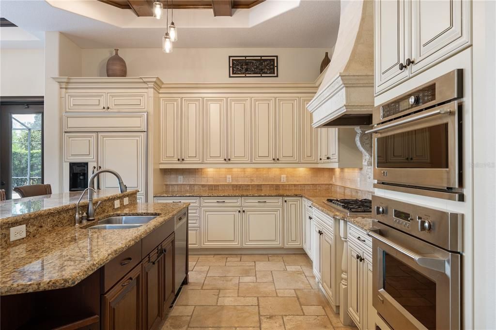 En Venta: $1,998,000 (5 camas, 5 baños, 5713 Pies cuadrados)