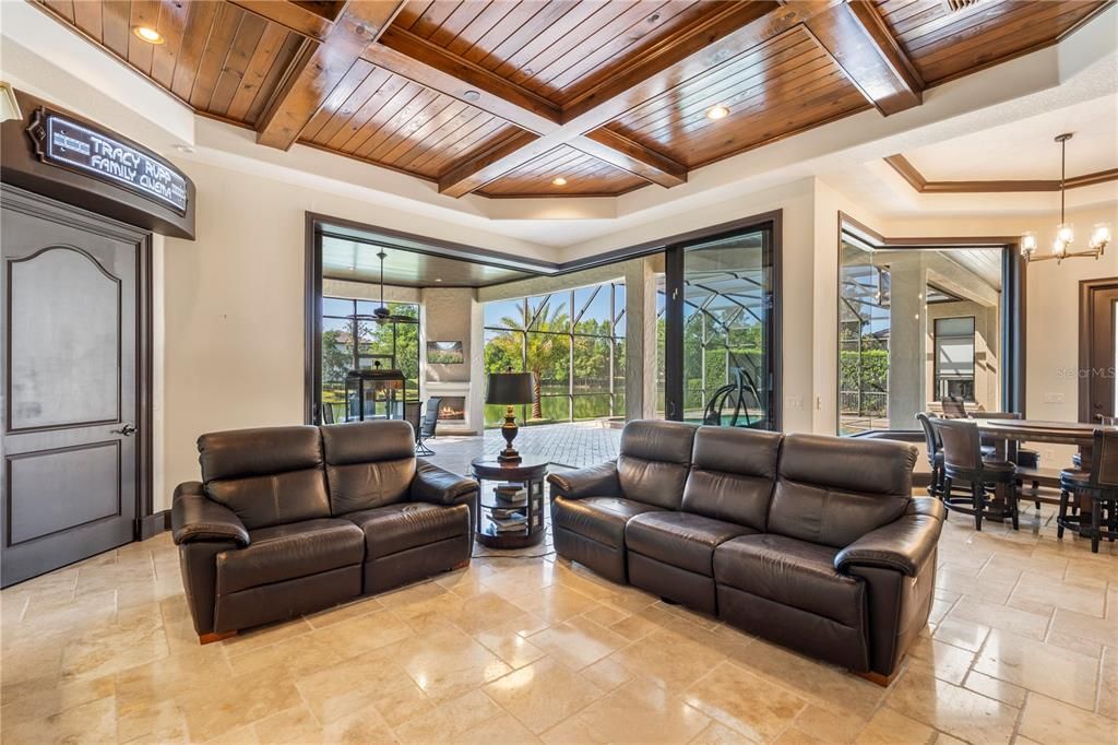 En Venta: $1,998,000 (5 camas, 5 baños, 5713 Pies cuadrados)