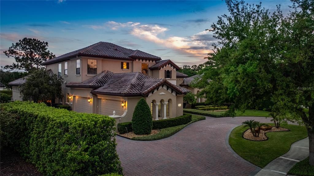 En Venta: $1,998,000 (5 camas, 5 baños, 5713 Pies cuadrados)