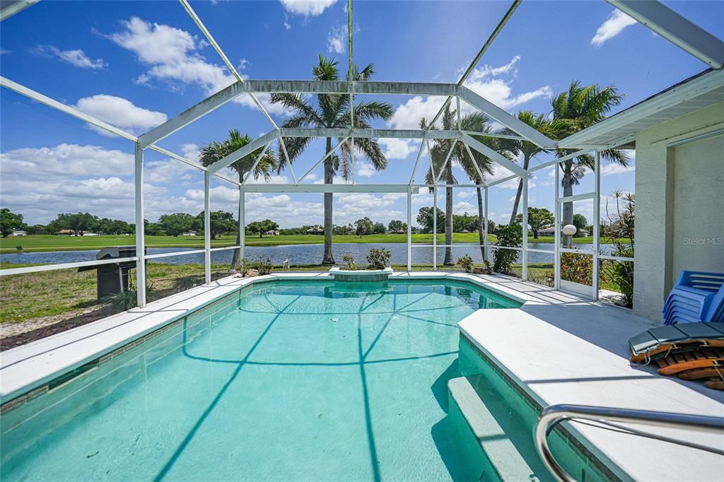 На продажу: $459,995 (3 спален, 2 ванн, 2255 Квадратных фут)