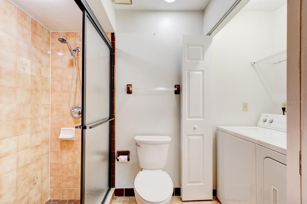 For Sale: $199,000 (2 beds, 2 baths, 1272 Square Feet)