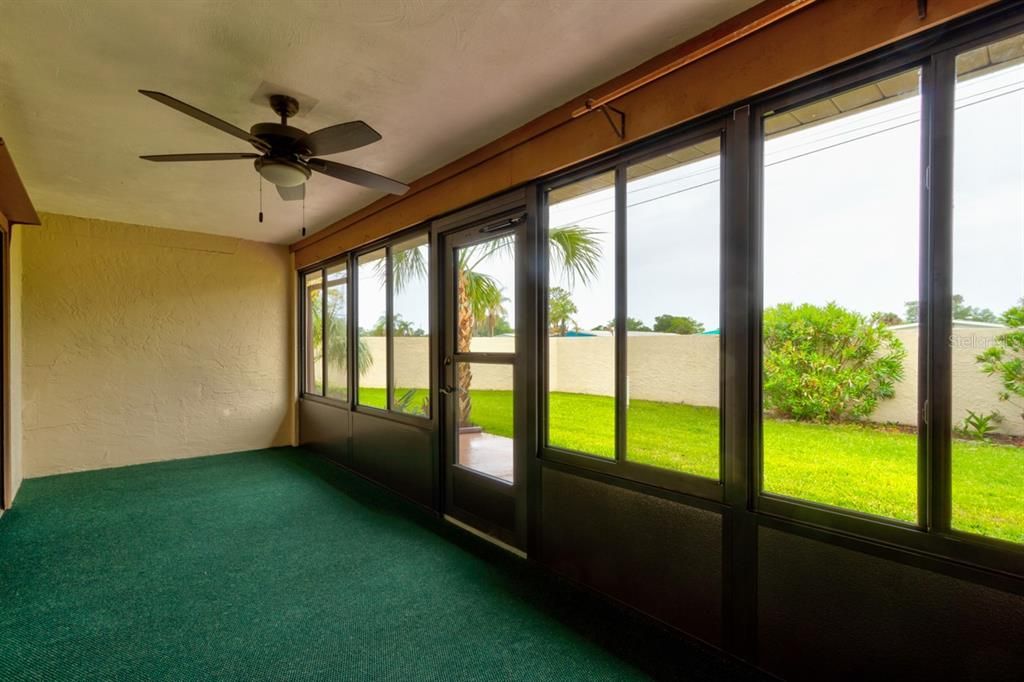 For Sale: $199,000 (2 beds, 2 baths, 1272 Square Feet)