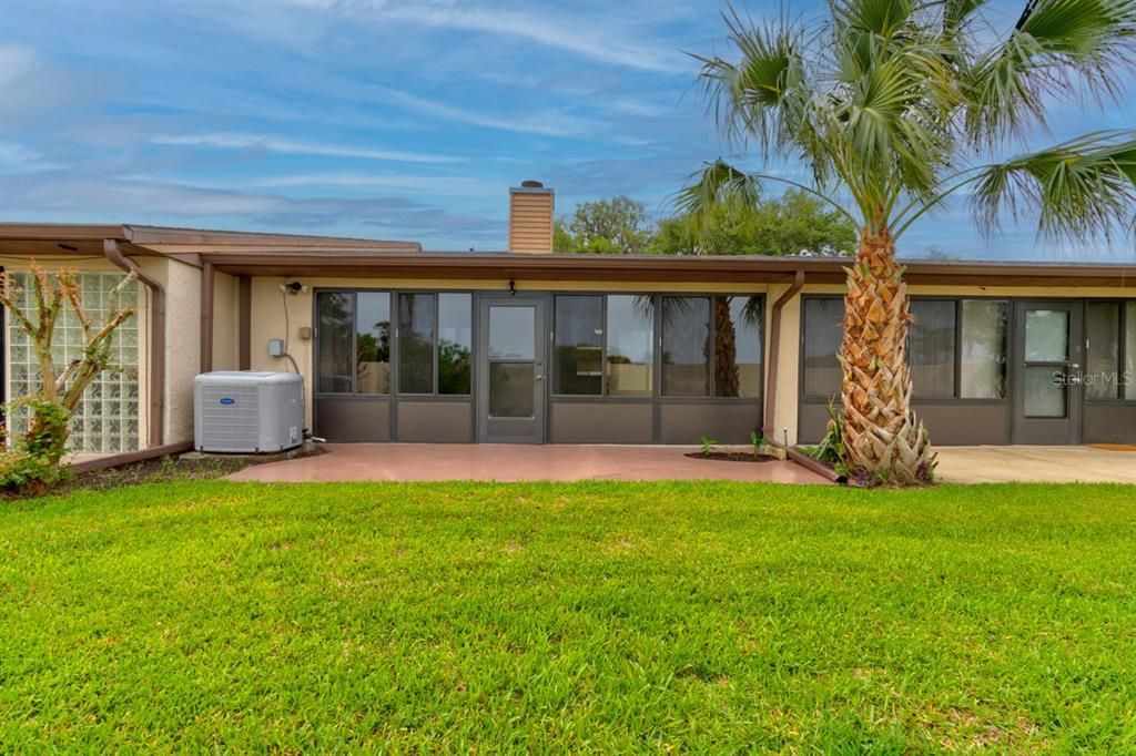 For Sale: $199,000 (2 beds, 2 baths, 1272 Square Feet)