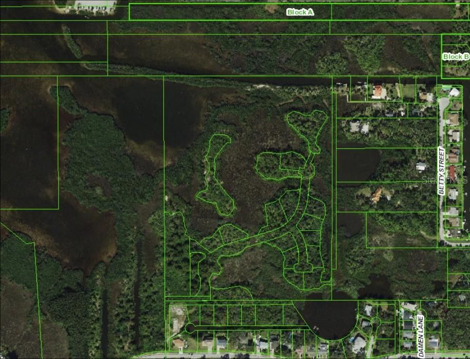 En Venta: $1,750,000 (30.49 acres)
