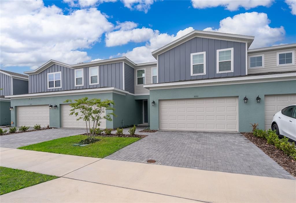 Active With Contract: $2,350 (4 beds, 2 baths, 1860 Square Feet)