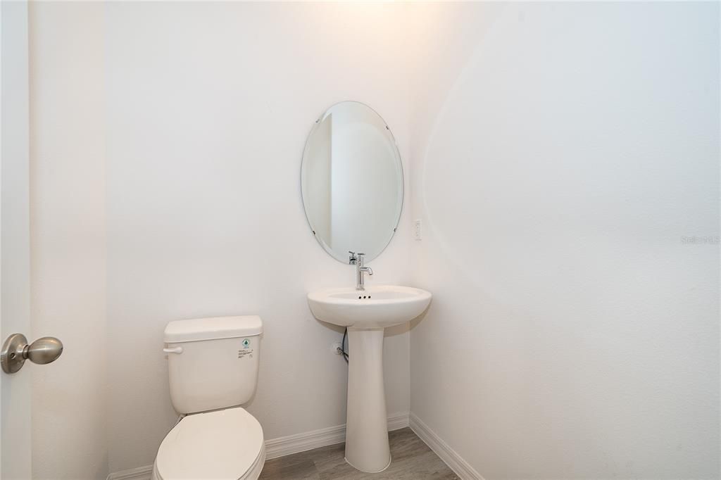 Active With Contract: $2,350 (4 beds, 2 baths, 1860 Square Feet)