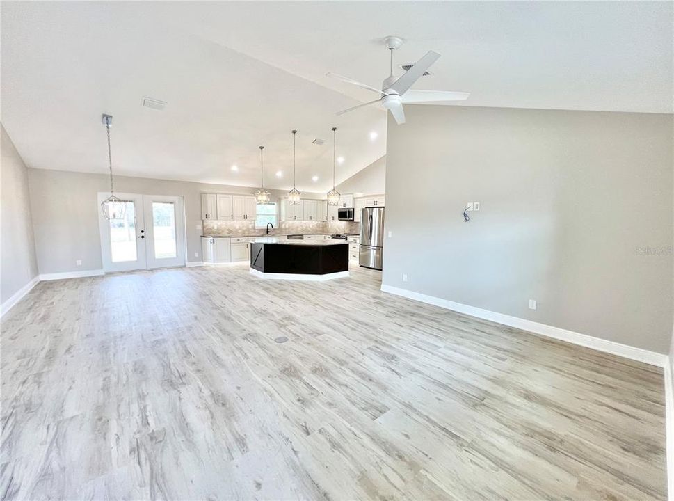 На продажу: $499,900 (3 спален, 2 ванн, 1783 Квадратных фут)