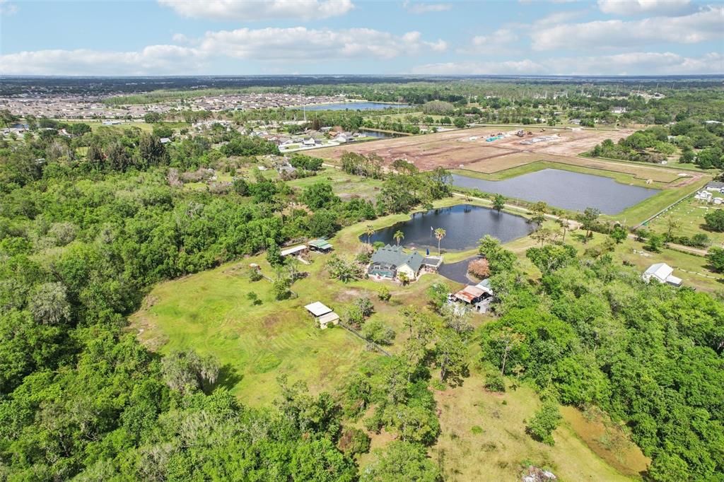 Activo con contrato: $630,000 (3 camas, 2 baños, 2177 Pies cuadrados)