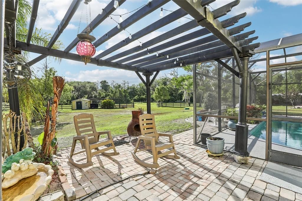 Activo con contrato: $630,000 (3 camas, 2 baños, 2177 Pies cuadrados)