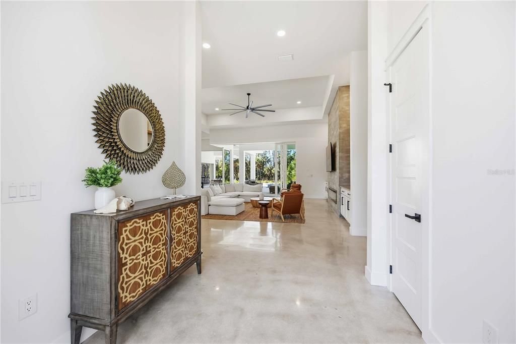 For Sale: $2,220,000 (4 beds, 3 baths, 4075 Square Feet)