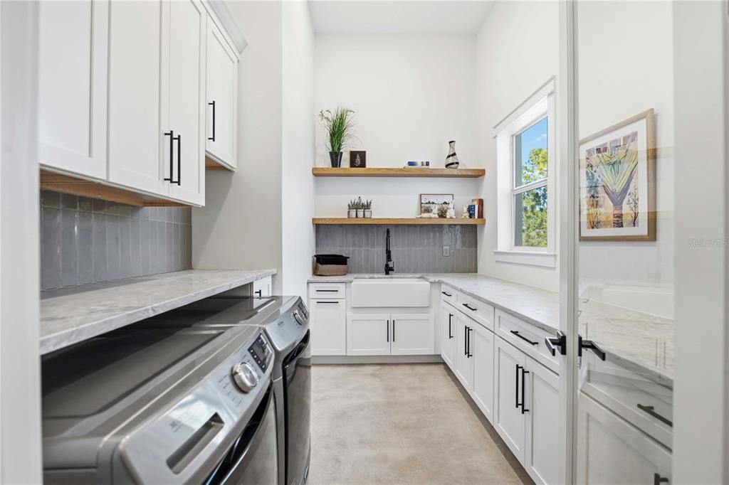 For Sale: $2,220,000 (4 beds, 3 baths, 4075 Square Feet)