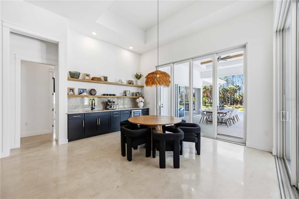 For Sale: $2,220,000 (4 beds, 3 baths, 4075 Square Feet)