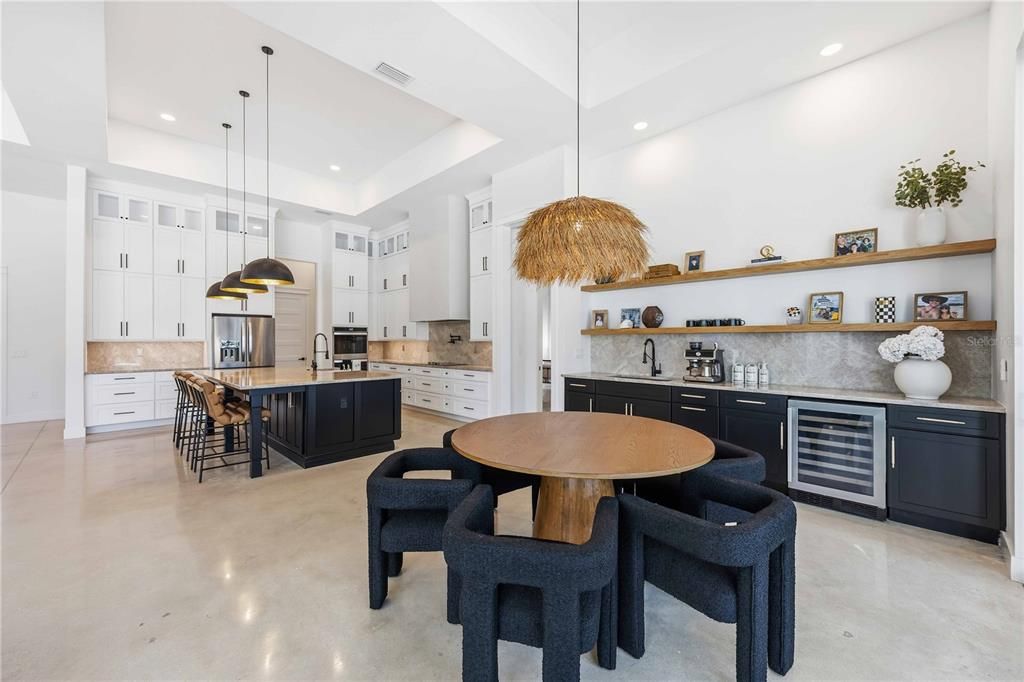For Sale: $2,220,000 (4 beds, 3 baths, 4075 Square Feet)