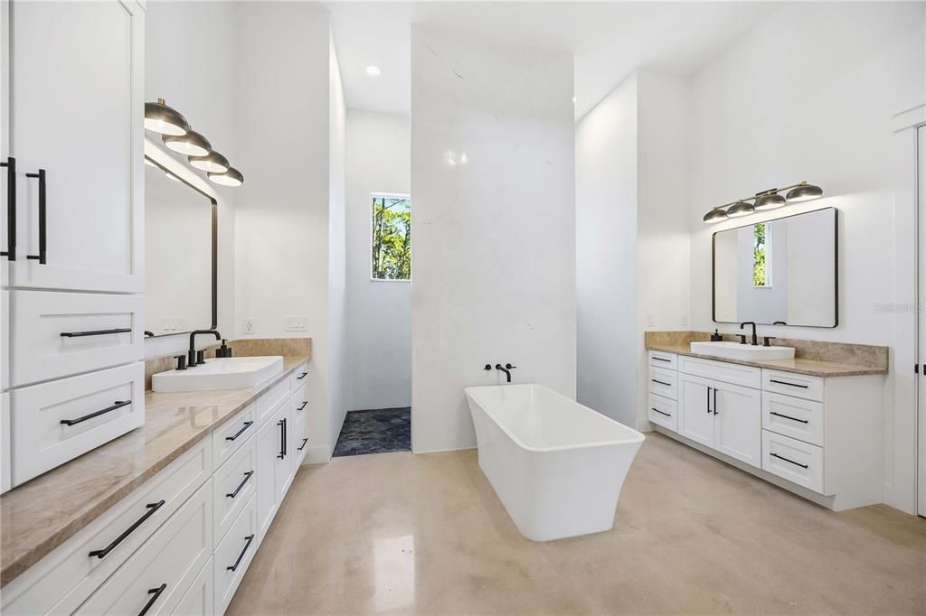 For Sale: $2,220,000 (4 beds, 3 baths, 4075 Square Feet)