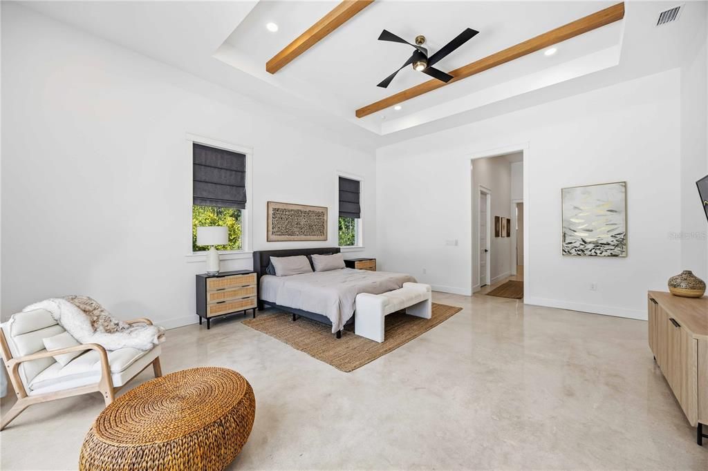 For Sale: $2,220,000 (4 beds, 3 baths, 4075 Square Feet)