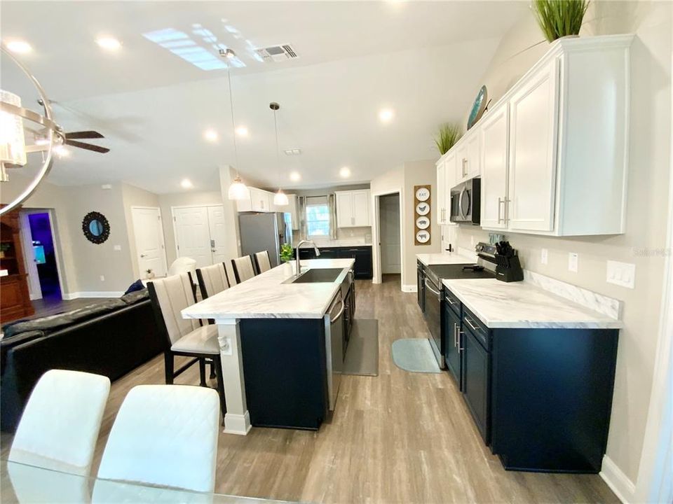 For Sale: $619,999 (4 beds, 2 baths, 1830 Square Feet)