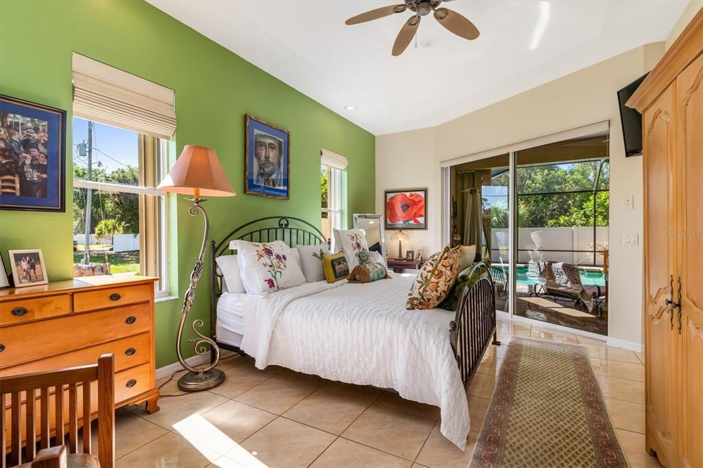 Active With Contract: $415,000 (3 beds, 2 baths, 2163 Square Feet)