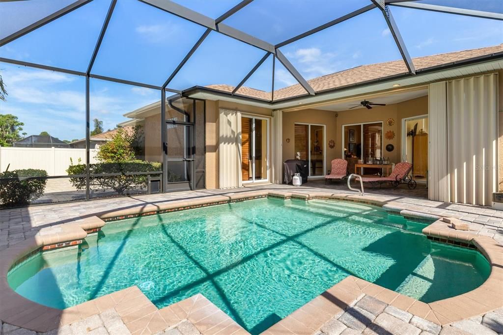 Active With Contract: $415,000 (3 beds, 2 baths, 2163 Square Feet)