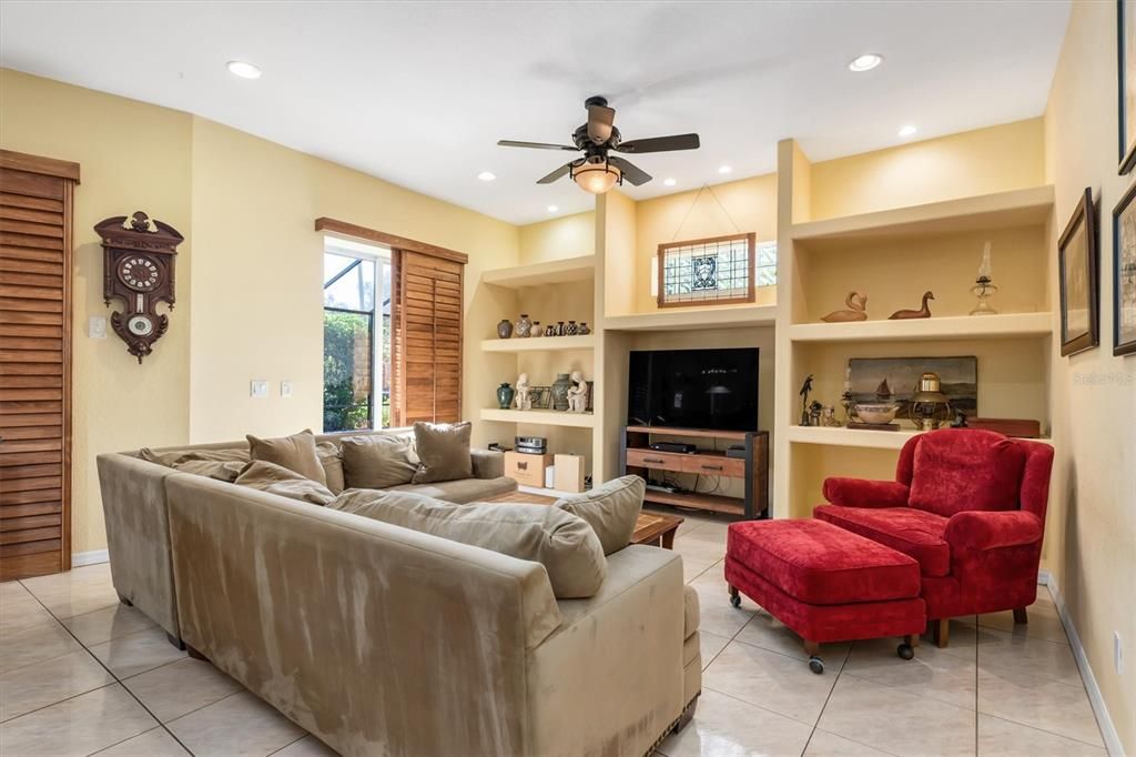 Active With Contract: $415,000 (3 beds, 2 baths, 2163 Square Feet)