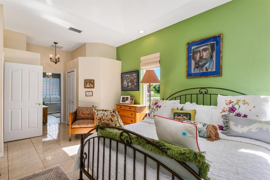 Active With Contract: $415,000 (3 beds, 2 baths, 2163 Square Feet)