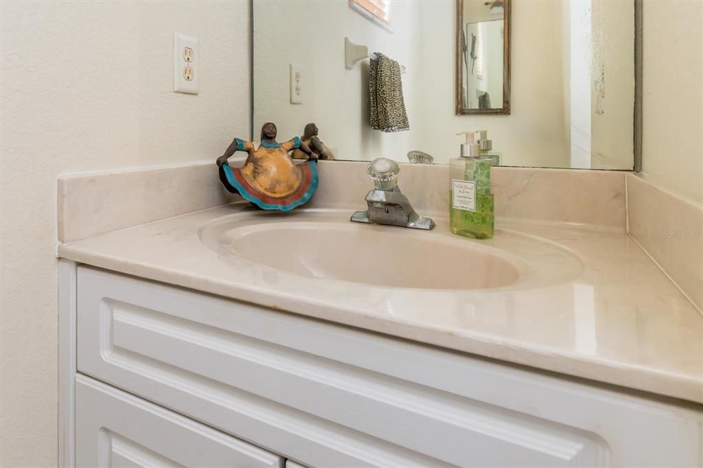 Active With Contract: $415,000 (3 beds, 2 baths, 2163 Square Feet)