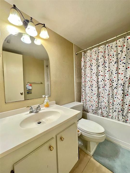В аренду: $1,800 (2 спален, 2 ванн, 1030 Квадратных фут)