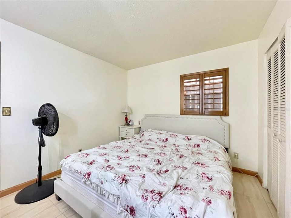 В аренду: $1,800 (2 спален, 2 ванн, 1030 Квадратных фут)