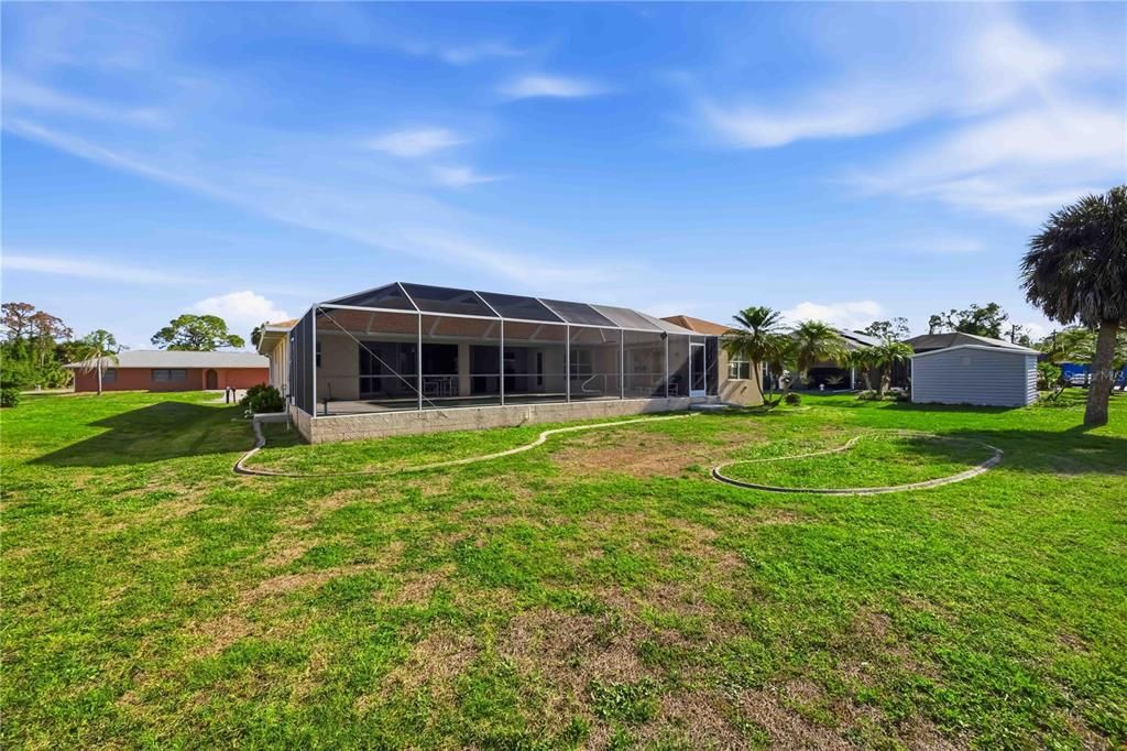 Active With Contract: $425,000 (3 beds, 2 baths, 2083 Square Feet)