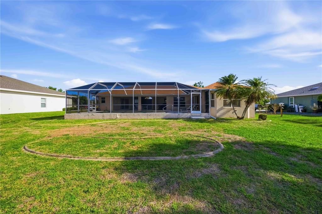 Active With Contract: $425,000 (3 beds, 2 baths, 2083 Square Feet)