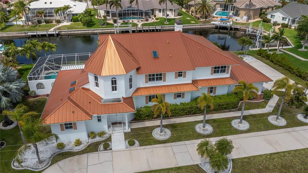 For Sale: $1,490,000 (3 beds, 3 baths, 5033 Square Feet)