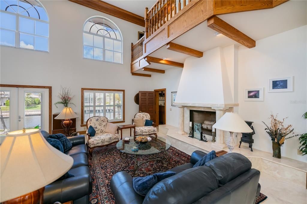 For Sale: $1,490,000 (3 beds, 3 baths, 5033 Square Feet)