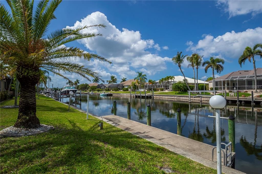 For Sale: $1,490,000 (3 beds, 3 baths, 5033 Square Feet)