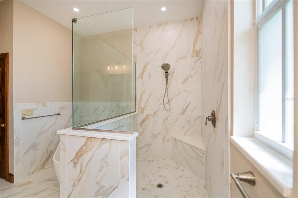 For Sale: $1,490,000 (3 beds, 3 baths, 5033 Square Feet)