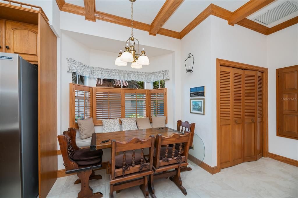 For Sale: $1,490,000 (3 beds, 3 baths, 5033 Square Feet)