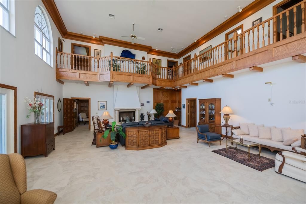 For Sale: $1,490,000 (3 beds, 3 baths, 5033 Square Feet)
