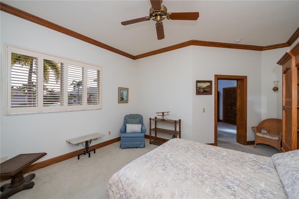 For Sale: $1,490,000 (3 beds, 3 baths, 5033 Square Feet)