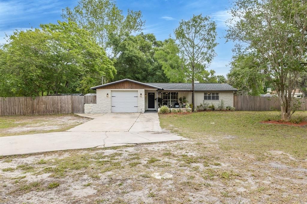Activo con contrato: $395,000 (2 camas, 2 baños, 1520 Pies cuadrados)