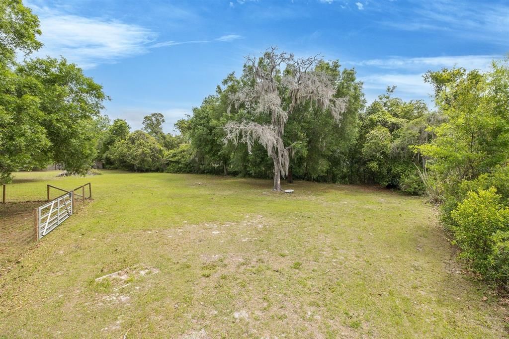 Activo con contrato: $395,000 (2 camas, 2 baños, 1520 Pies cuadrados)