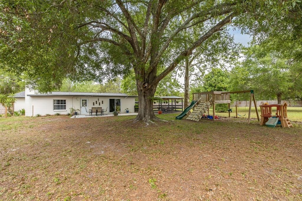 Activo con contrato: $395,000 (2 camas, 2 baños, 1520 Pies cuadrados)