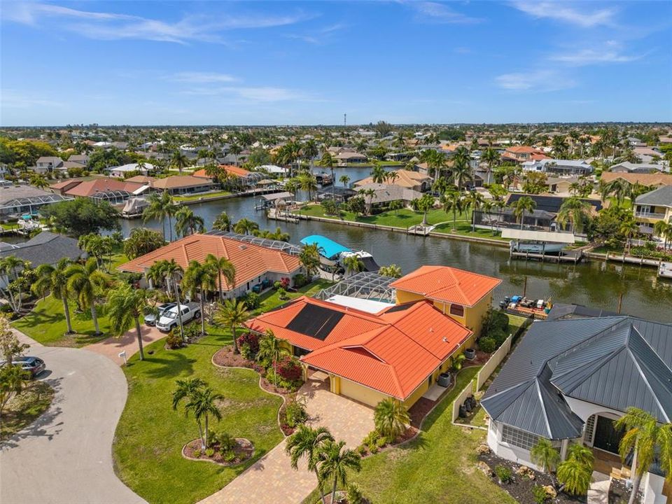 En Venta: $969,000 (3 camas, 3 baños, 2856 Pies cuadrados)
