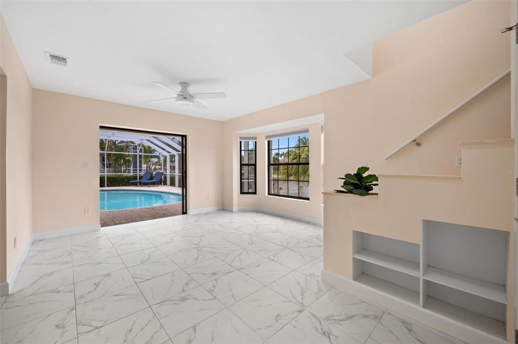 En Venta: $969,000 (3 camas, 3 baños, 2856 Pies cuadrados)