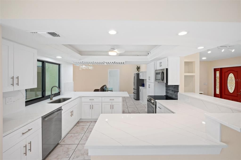 En Venta: $969,000 (3 camas, 3 baños, 2856 Pies cuadrados)
