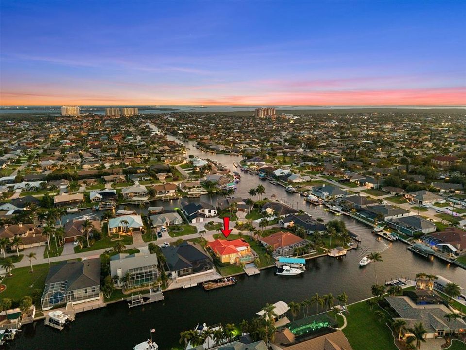 En Venta: $969,000 (3 camas, 3 baños, 2856 Pies cuadrados)